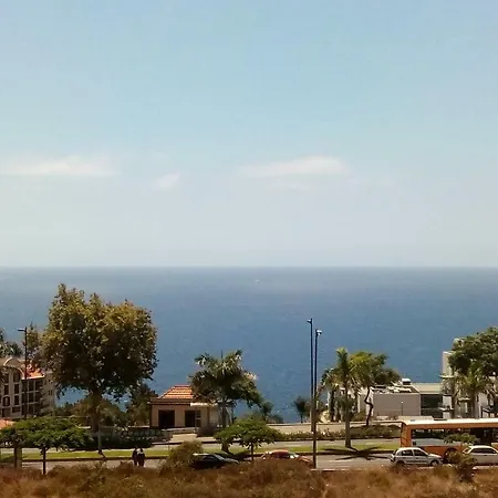 Forum Plaza *